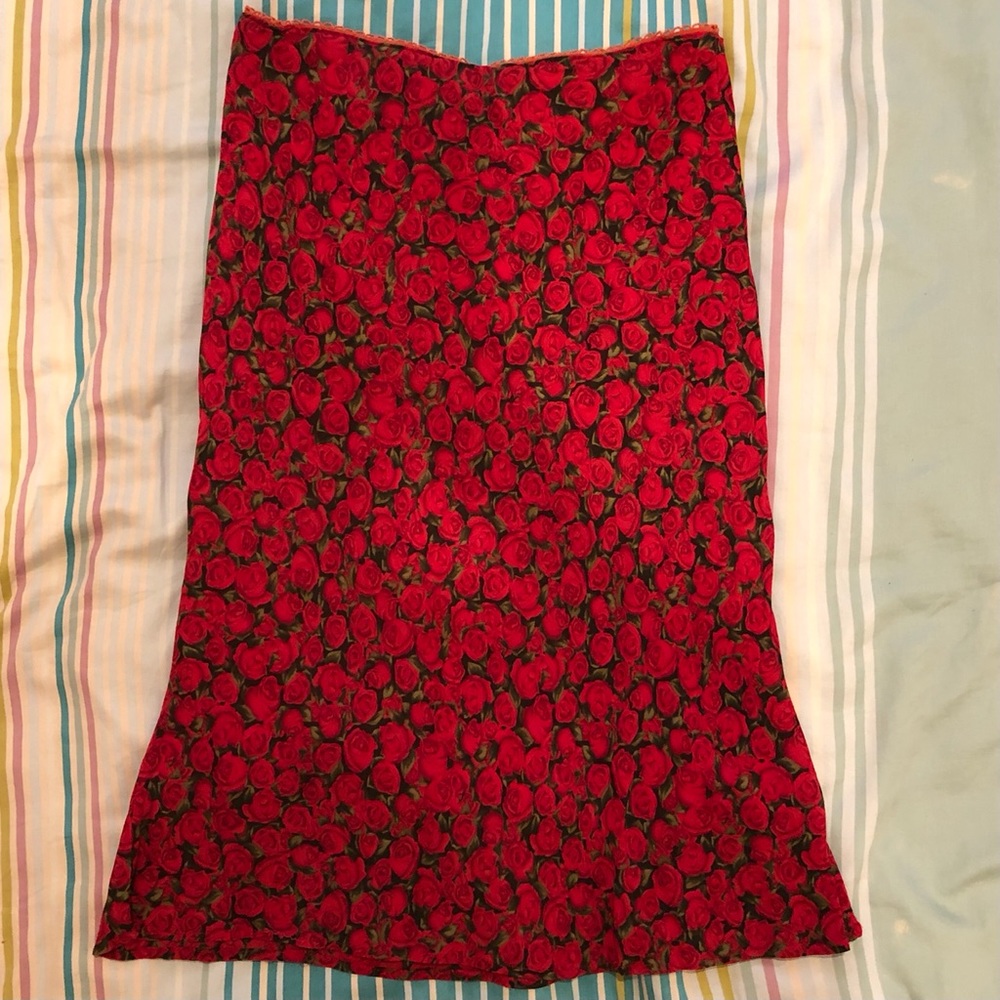 SAY Floral Rose Print 2-Piece Set: Ruffle Blouse & Tulip Midi Skirt - Size S / 2 - Picture 14 of 14